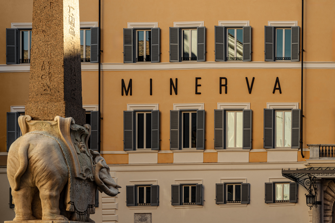 Orient Express La Minerva, Facade © Mr. Tripper